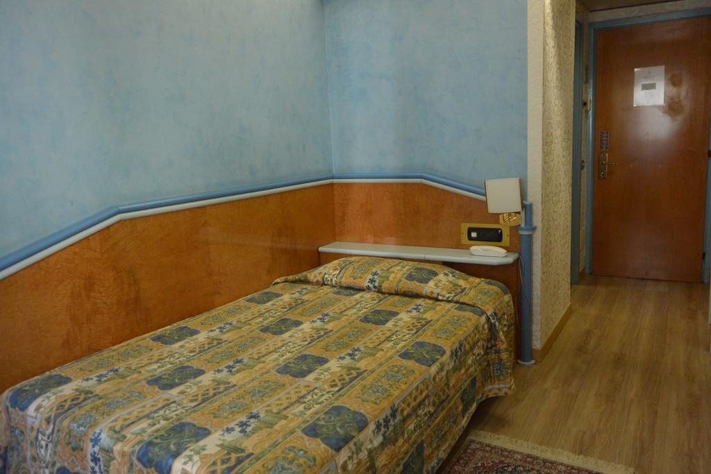 Hotel Lido Milan Exterior photo