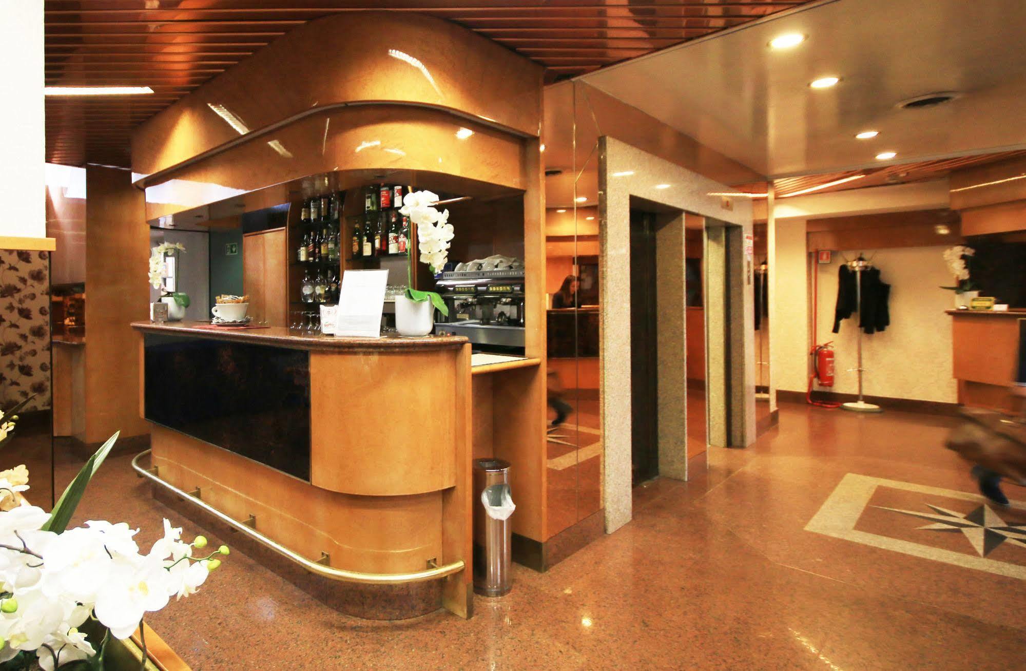 Hotel Lido Milan Exterior photo