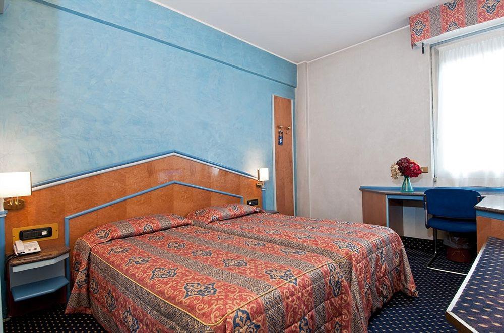 Hotel Lido Milan Exterior photo